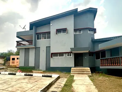 5 Bedroom Duplex — At Along Federal Sectariat Road, Old Bodija, Ibadan., Ibadan, Oyo