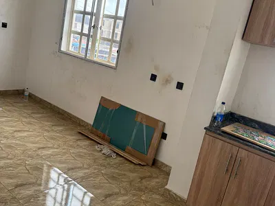 Room Self Contained
