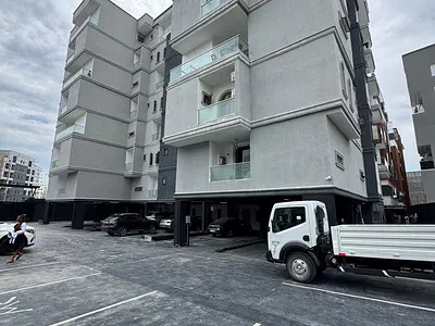 Stunning 2 Bedroom Apartment with a Gym, and Elevator — Lekki Phase 1, Lekki, Lagos