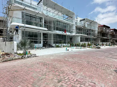 Massive 5 Bedroom Duplex with a Pool, BQ, Cinema — Lekki, Lagos