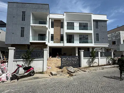 Newly Built 2 Bedroom Apartment with a Pool and a Gym — Lekki, Lagos