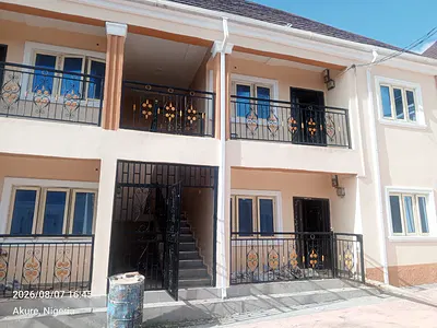 Brand New and Luxury 8 Units of 2 Bedroom Flat — Alagbaka GRA, Akure, Ondo