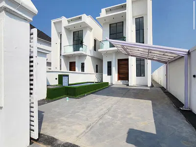Luxury 4 Bedroom Fully Detached Duplex with Swimming Pool and BQ — Lekki, Lagos