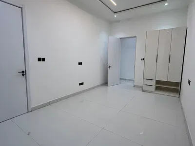Upscale Lavish 5 Bedrooms Fully Detached — Lekki, Lagos
