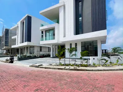 Luxury 6bedrooms House with Pool, Cenima, Gym House, Rooftop Lounge — Lekki, Lagos