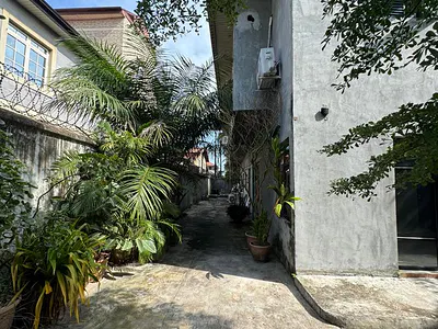 Super 6 Bedroom Detached Duplex — Lekki, Lagos