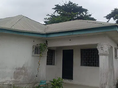 Lagoon Front Distress 3 Bedrooms Detached Bungalow House — Badore, Ajah, Lagos