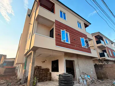 Modern Studio Apartment — Onigbongbo, Maryland, Lagos