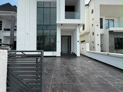 For Sale 5-Bedroom Detached House — Lekki, Lagos