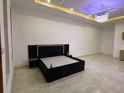 Massive Luxury Studio Apartment with Personal Fitted Kitchen & Kitchen — Lekki, Lagos
