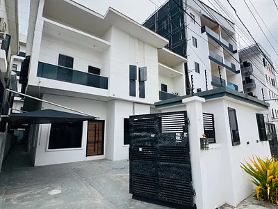 4 Bedroom Semi Detached Duplex with BQ. — Lekki, Lagos