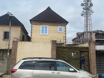 Recently Built Story Building Comprising 6 Units of Mini Flats — Off Ashimowu Bakare via Onibuore Ikate Surulere, Itire-Ikate, Surulere, Lagos