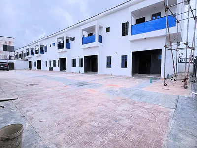 Exquisite Spacious 4 Bedroom Terraced Duplex with Swimming Pool — Just After Abraham Adesunya, Ajah, Lagos