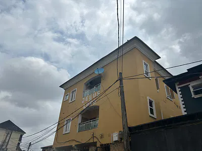 Multiple 8 Units of Selfcontain — Abule Ijesha, Yaba, Lagos