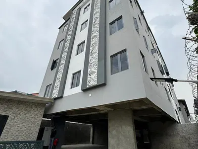 Very Spacious Lovely 3 Bedroom Apartment with BQ — Yaba, Yaba, Lagos