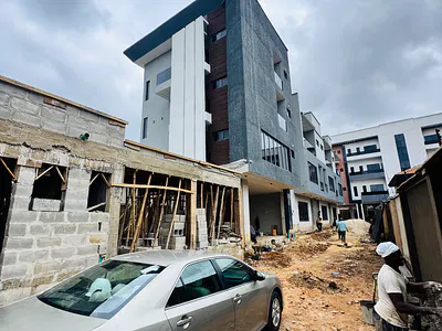 Lovely Built 4 Bedroom Terrace Duplex with BQ and Elevator — Maryland, Lagos