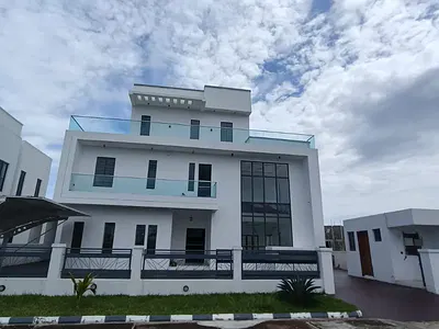 Luxury 5 Bedrooms Detached Duplex with Penthouse, Cinema & BQ — Ajah, Lagos