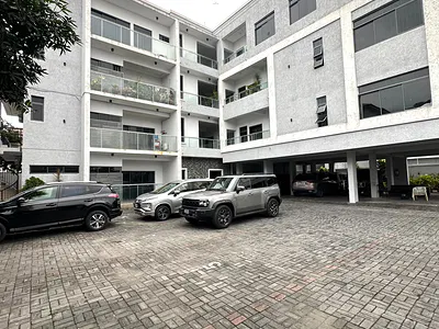 Luxury 3 Bedroom Apartment with BQ + Elevator — Lekki, Lagos