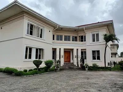 Exquisite 5-Bedroom Luxury Residence — Lekki, Lagos