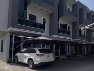 Fully Service 4 Bedroom Terrace Duplex with BQ — Victoria Island (VI), Lagos