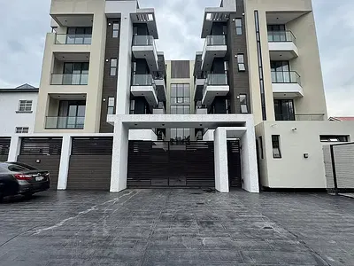Luxury 3 Bedroom Apartment with BQ + Elevator + Swimming Pool ‍️ — Lekki Phase 1, Lekki, Lagos
