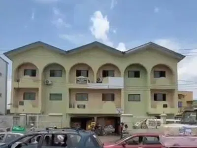 Commercial 16 Units of Office with Warehouse Downstairs — Ui Sango Road, Samonda, Ibadan, Oyo