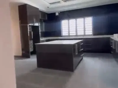 Newly Built 5 Bedroom (Office and Residential Use) — Guzape Main, Guzape District, Abuja