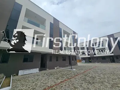 Contemporary 4 Bedroom Terraced Home (Fully Serviced) — Lekki, Lagos