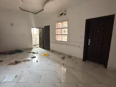 𝗣𝘂𝗿𝗽𝗼𝘀𝗲𝗹𝘆 𝗕𝘂𝗶𝗹𝘁 𝗦𝗲𝗿𝘃𝗶𝗰𝗲𝗱 Miniflat — Lekki, Lagos