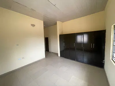 3 Bedroom Flat — Fha by Flyover Hotel, Lugbe District, Abuja