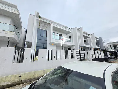 4 Bedroom with Office Space — Ajah, Lagos