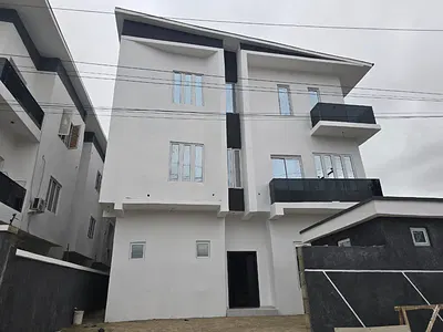 Very Neat 2 Bedroom Flat Apartment — Lekki, Lagos