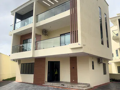 6 Bedroom Apartments — Ikoyi, Lagos