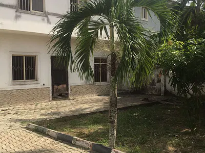 Spacious 4 Bedroom Detached Duplex + 2 Room BQ — Ajah, Lagos
