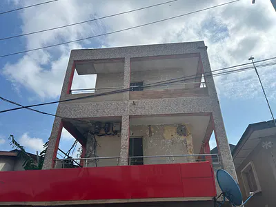 A Single Room Self Contain — Yaba, Lagos