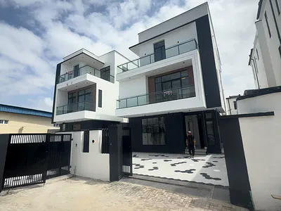 5 Bedroom Fully Detached Duplex — Chevron Road, Lekki, Lagos