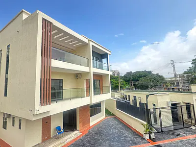 Newly Built 5 Bedrooms Detached Duplex with Elevator and Swimming Pool — Ikoyi, Lagos
