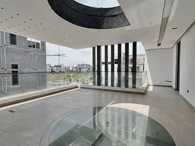 Luxury Spacious 6 Bedroom Fully Detached Home — Lekki, Lagos