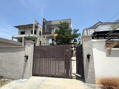 Well Build 5 Bedrooms Fully Detached Duplex with Pool — Lekki, Lagos