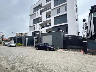 Fully Serviced 3 Bedroom Apartment with BQ — Lekki Phase 1, Lekki, Lagos