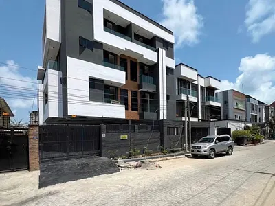 2 Bedroom Apartment with En-Suite Rooms — Ikate, Lekki, Lagos