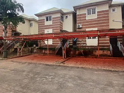 Beautiful 3 Bedroom Spacious Terrace Duplex, BQ, Inside an Estate — Apo, Abuja