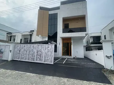 Alluringly Built 5 Bedroom Detached Home + Swimming Pool & BQ — Lekki, Lagos