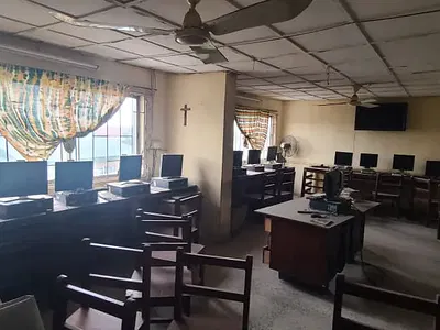 Office Space Measuring Approximately 220SQM on 3rd Floor — Yaba, Lagos