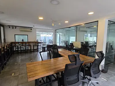 Luxury Commercial Building — Saka Tinubu, Victoria Island (VI), Lagos