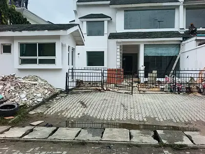 Commercial Semi Detached Building with a Penthouse — Lekki Phase 1, Lekki, Lagos