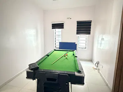 Upstairs Mini Flat with Private Kitchen. — Lekki, Lagos