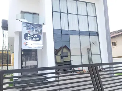 Luxury 4 Bedroom Fully Detached Duplex with Swimming Pool and BQ — Thomas Estate, Ajah, Lagos