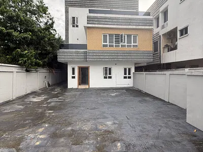 5 Bedroom House — Lekki, Lagos