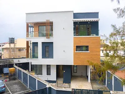 Luxury 5 Bedroom Fully Detached House with BQ. — Lekki, Lagos